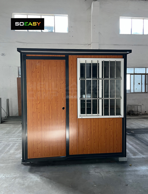 Expandable Tiny Wooden House Container Office China Supplier Customized Size